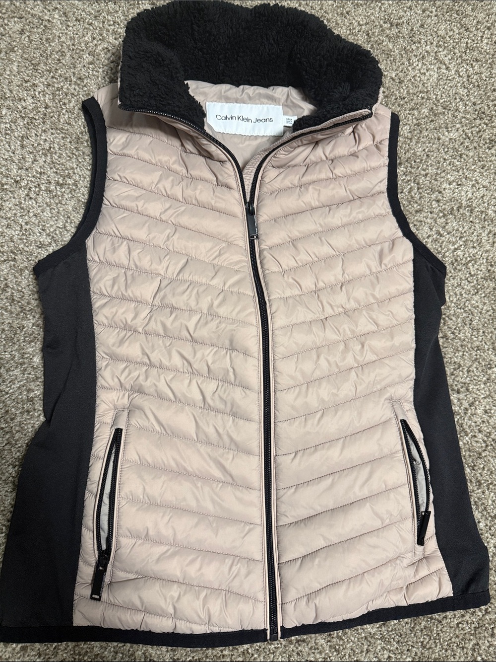 Calvin Klein Jeans Women's Taupe & Black Quilted Vest